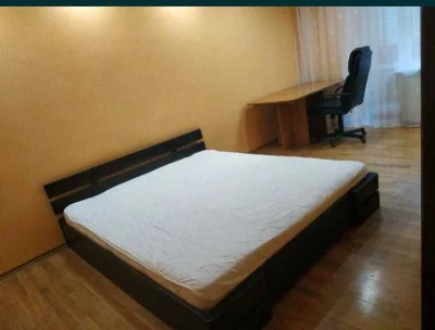 2 кімнатна квартира метро 10 хв.