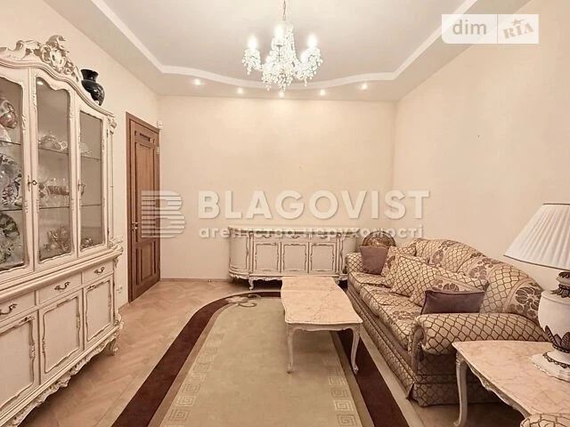 Продаж 3к квартири 90.4 кв. м на вул. Михайла Грушевського 3