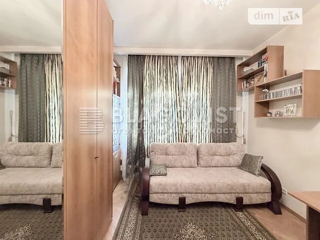 Продаж 3к квартири 90.4 кв. м на вул. Михайла Грушевського 3