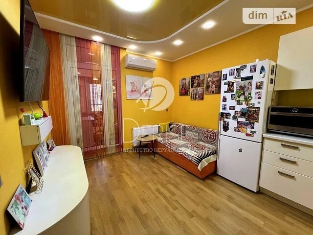 Продаж 1к квартири 40 кв. м на вул. Регенераторна 4К • ID 34
