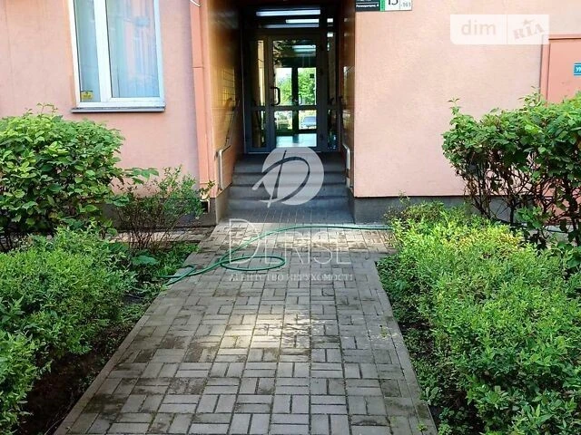 Продаж 1к квартири 40 кв. м на вул. Регенераторна 4К • ID 34
