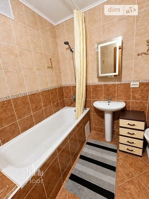 Продаж 3к квартири 97 кв. м на вул. Миколи Закревського 97А