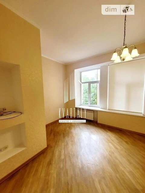 Продаж 3к квартири 73 кв. м на вул. Костельна 6 • ID 3481418