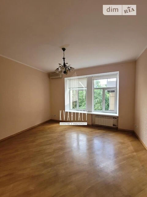 Продаж 3к квартири 73 кв. м на вул. Костельна 6 • ID 3481418