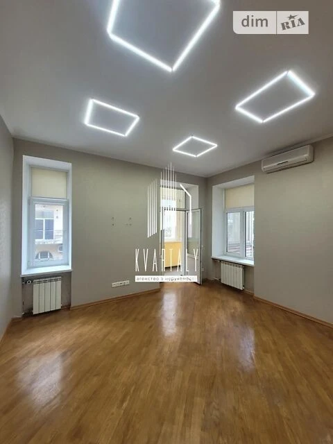 Продаж 3к квартири 73 кв. м на вул. Костельна 6 • ID 3481418