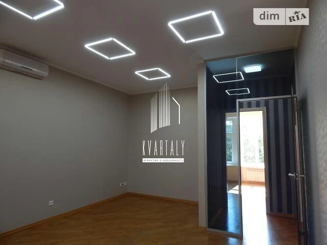 Продаж 3к квартири 73 кв. м на вул. Костельна 6 • ID 3481418