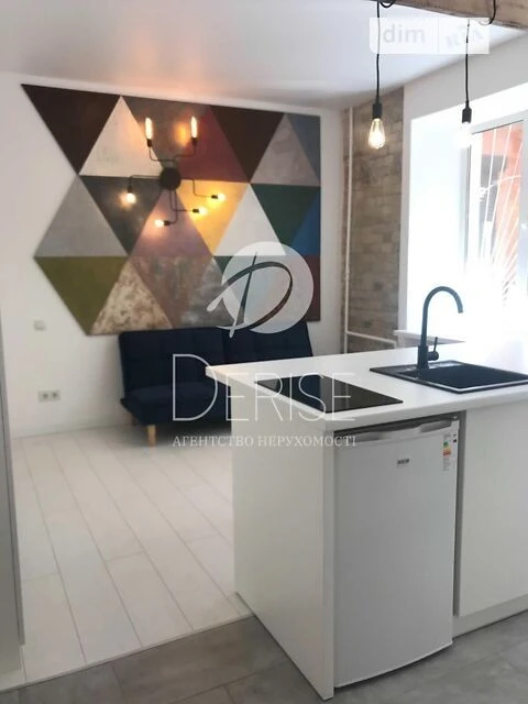 Продаж 1к квартири 32 кв. м на вул. Верхній Вал 40 • ID 3481