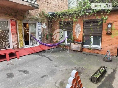 Продаж 1к квартири 32 кв. м на вул. Верхній Вал 40 • ID 3481