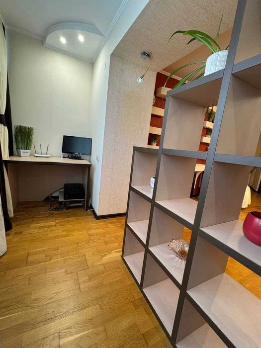Затишна квартира 86м2 по вул.Стуса