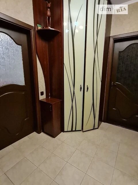 Продаж 1к квартири 46 кв. м на просп. Василя Порика 7Б • ID