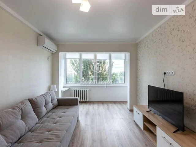 Продаж 1к квартири 32 кв. м на вул. Героїв полку АЗОВ 1 • ID