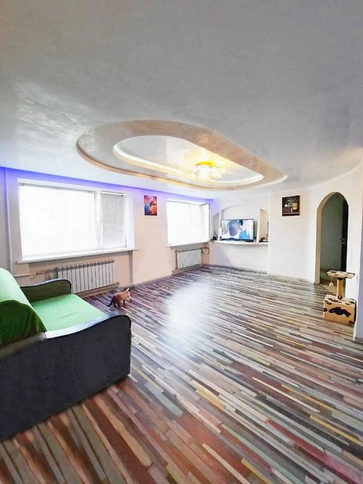 Продам 3 кім.квартиру 82 кв.м. Евроремонт, техніка, меблі