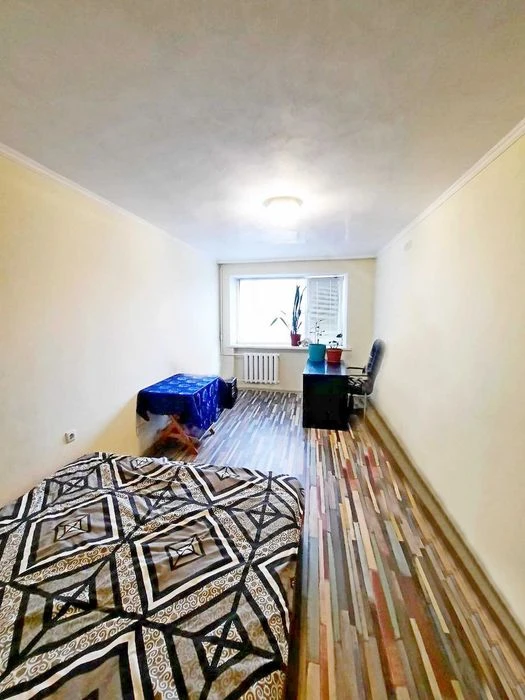 Продам 3 кім.квартиру 82 кв.м. Евроремонт, техніка, меблі