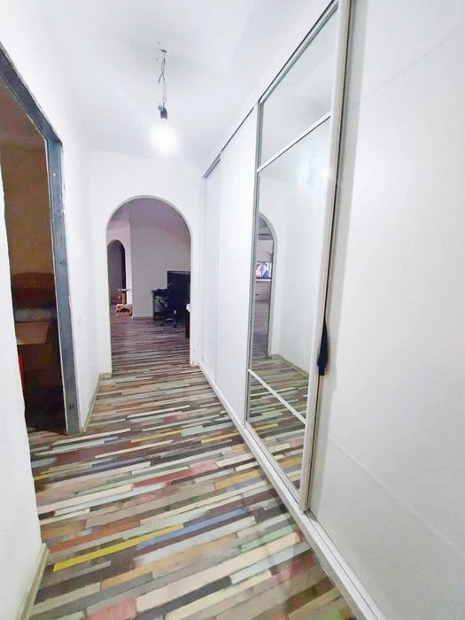 Продам 3 кім.квартиру 82 кв.м. Евроремонт, техніка, меблі