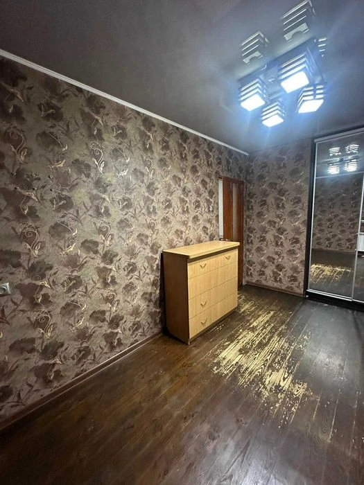 Продам 2-кімнатну квартиру в Інгульському районі, вул. Микол