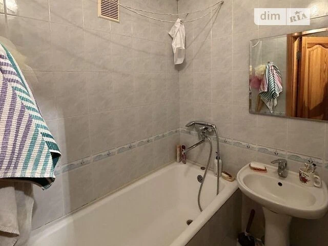 Продаж 2к квартири 44 кв. м на вул. Кудрявська 27/29 • ID 34