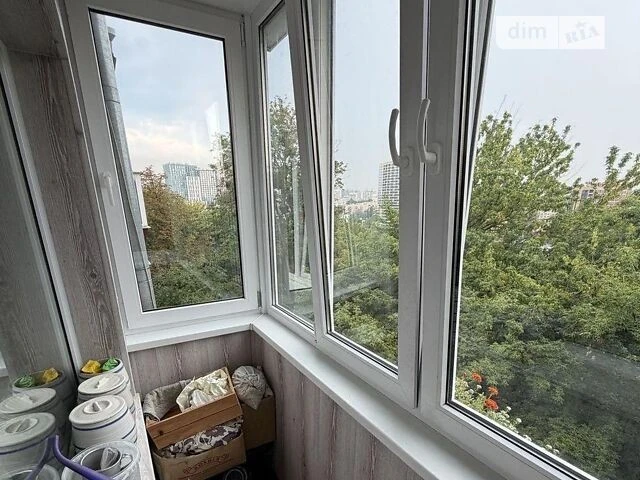 Продаж 2к квартири 44 кв. м на вул. Кудрявська 27/29 • ID 34