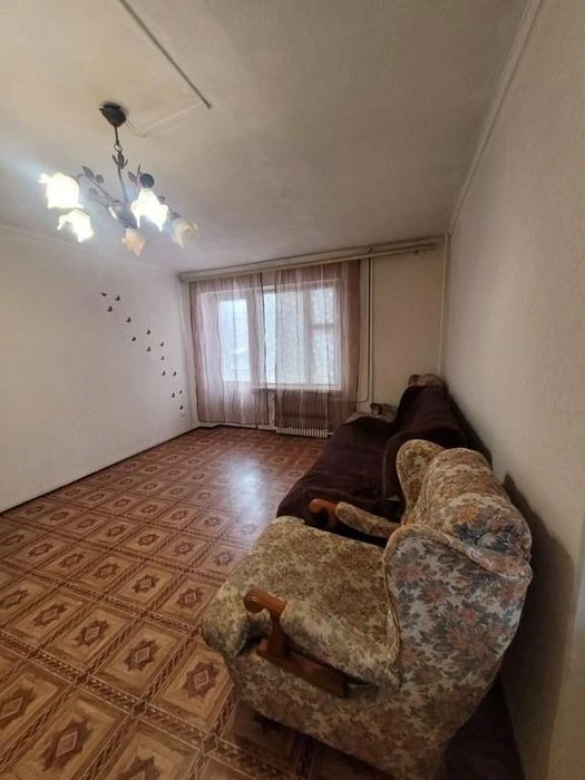 Продам 1-кімнатну квартиру. Лівобережний-3. Чешка.