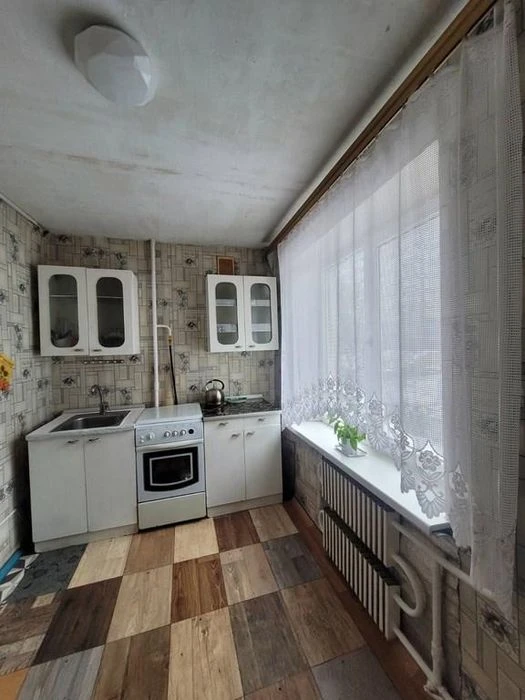 Продам 1-кімнатну квартиру. Лівобережний-3. Чешка.
