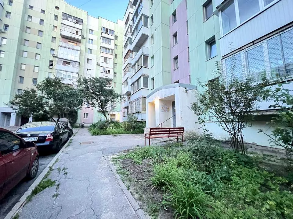 Квартира. Харків, Ахсарова вул.