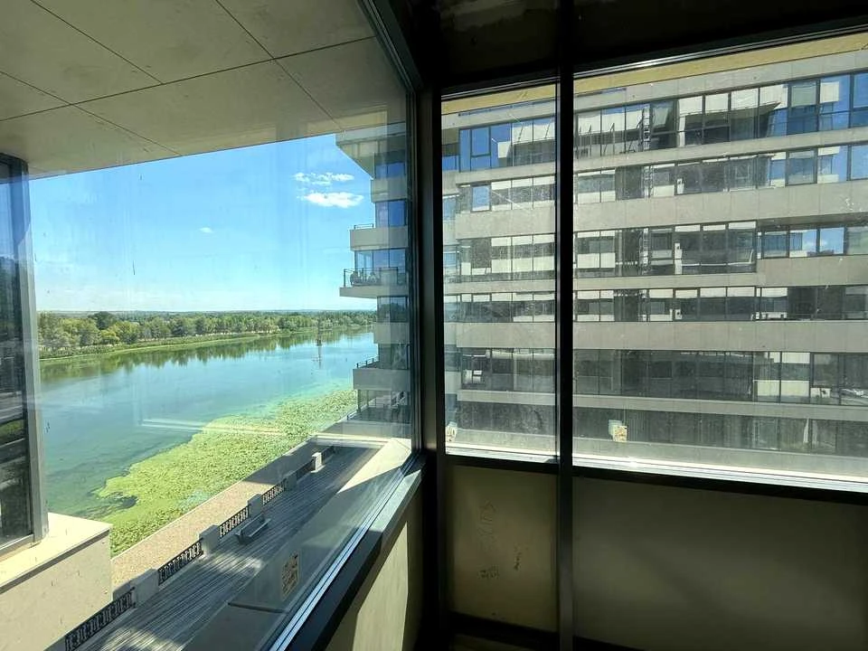 Apartment. Dnipro, Naberezhna Peremohy st.