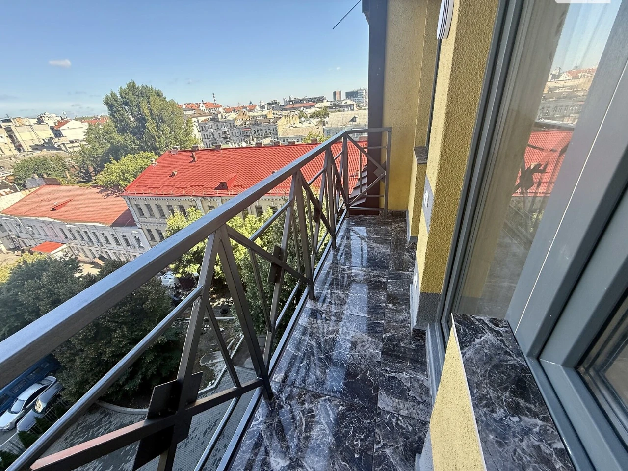 Продаж Квартира Поділ