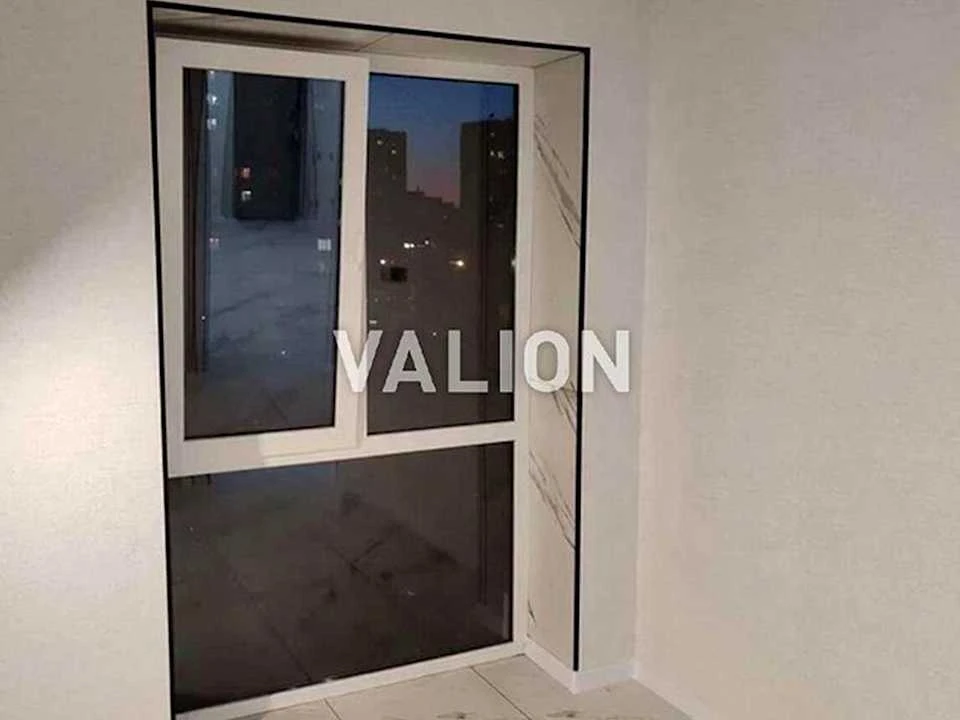 Apartment. Kyiv, Obukhivska St., 91 a