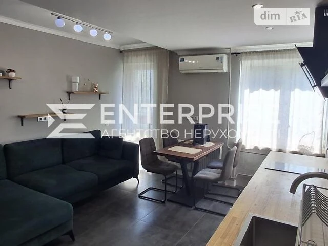 Продаж 3к квартири 63 кв. м на вул. Гетьмана Кирила Розумовс