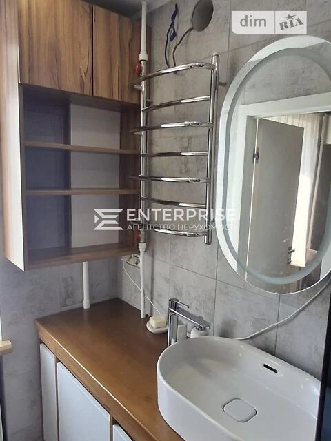 Продаж 3к квартири 63 кв. м на вул. Гетьмана Кирила Розумовс