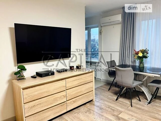Продаж 2к квартири 64 кв. м на вул. Лаврська 4 • ID 34813537