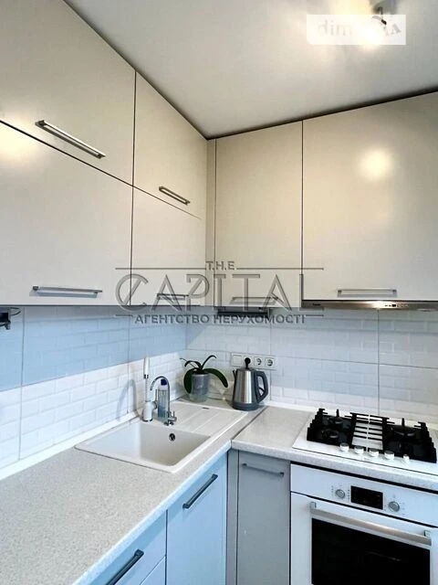 Продаж 2к квартири 64 кв. м на вул. Лаврська 4 • ID 34813537