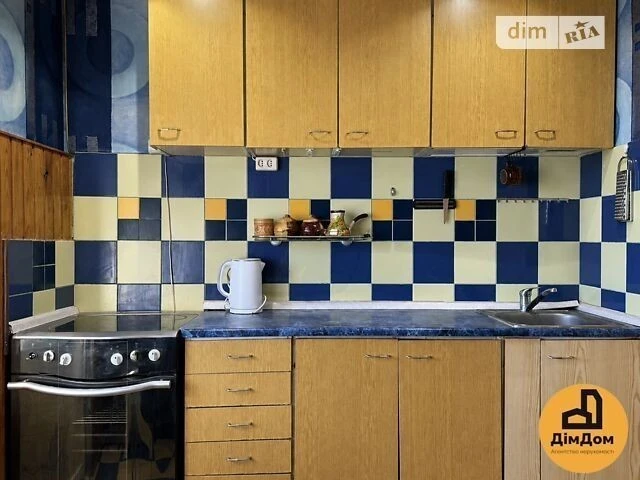 Продаж 2к квартири 56.9 кв. м на вул. Братства тарасівців 5А