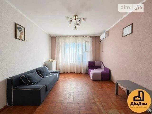 Продаж 2к квартири 56.9 кв. м на вул. Братства тарасівців 5А