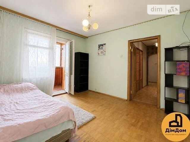 Продаж 2к квартири 56.9 кв. м на вул. Братства тарасівців 5А
