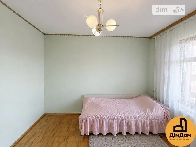 Продаж 2к квартири 56.9 кв. м на вул. Братства тарасівців 5А