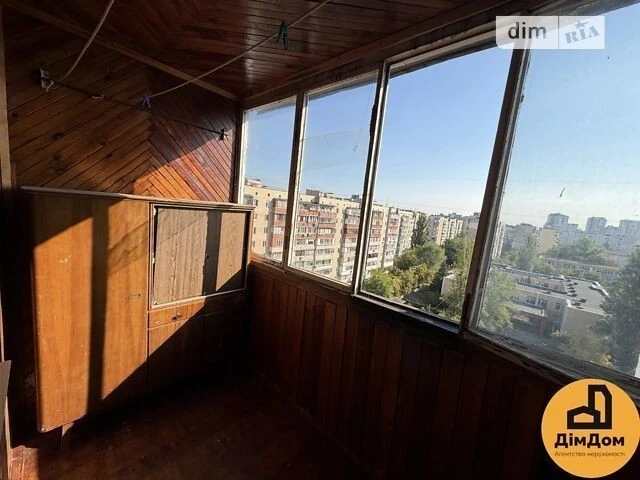 Продаж 2к квартири 56.9 кв. м на вул. Братства тарасівців 5А