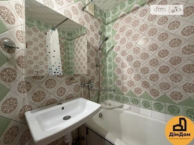Продаж 2к квартири 56.9 кв. м на вул. Братства тарасівців 5А
