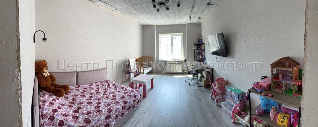 Продаж 3-кімнатної квартири в Києві