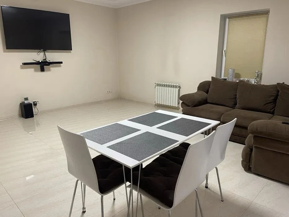 Оренда будинку 140 м², 119-а Садова вул.
