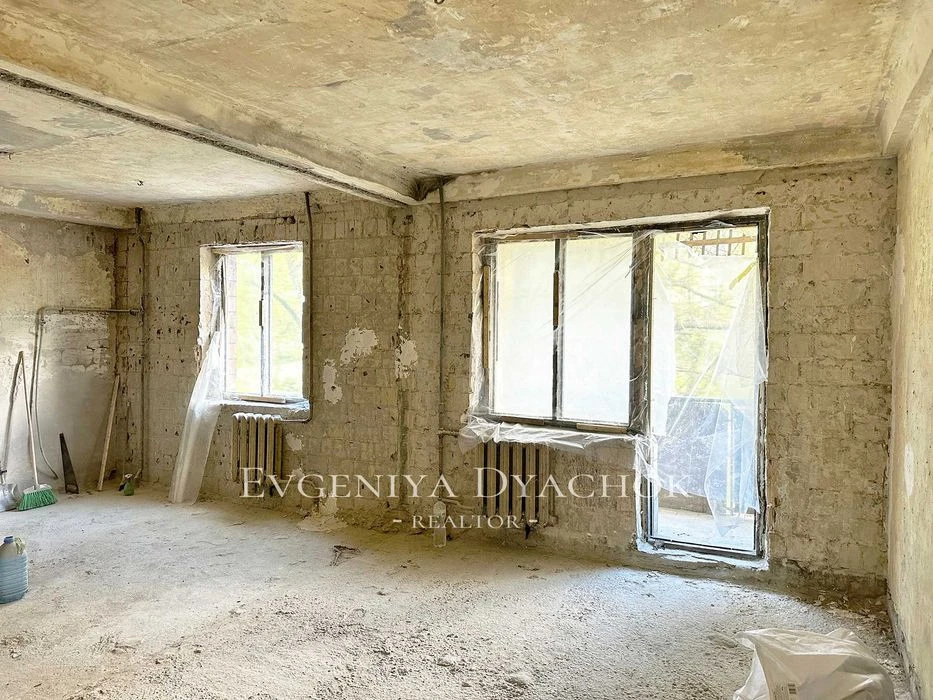 Apartment for sale - Zdanovska St., 21/14 - Vasylkiv metro station