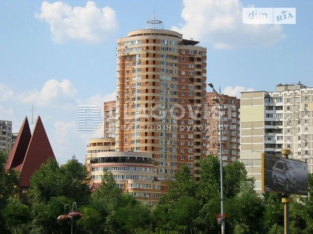 Продаж 1к квартири 67 кв. м на вул. Срібнокільська 12 • ID 3