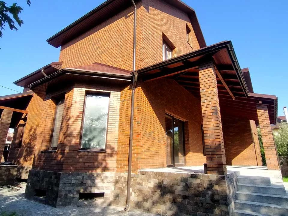Будинок. Київ, Василівська вул.