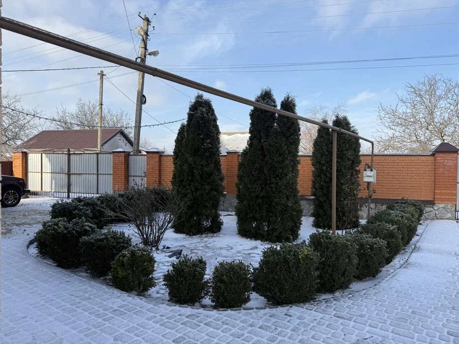 Продам новий будинок в Полтаві з ремонтом та всім необхідним