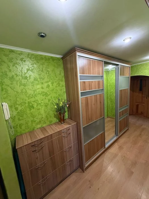 Продаж 3-х кімнатної квартири