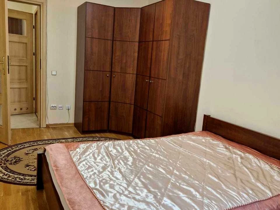 Квартира. Львів, Академіка Рудницького вул.