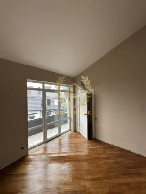 Продаж дворівневої 3к. квартири, м. Сирець