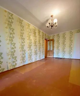 Продаж квартири з окремими кімнатами