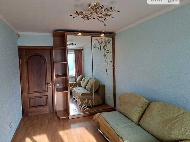 Довготривала оренда 3к квартири на просп. Берестейський 93 •