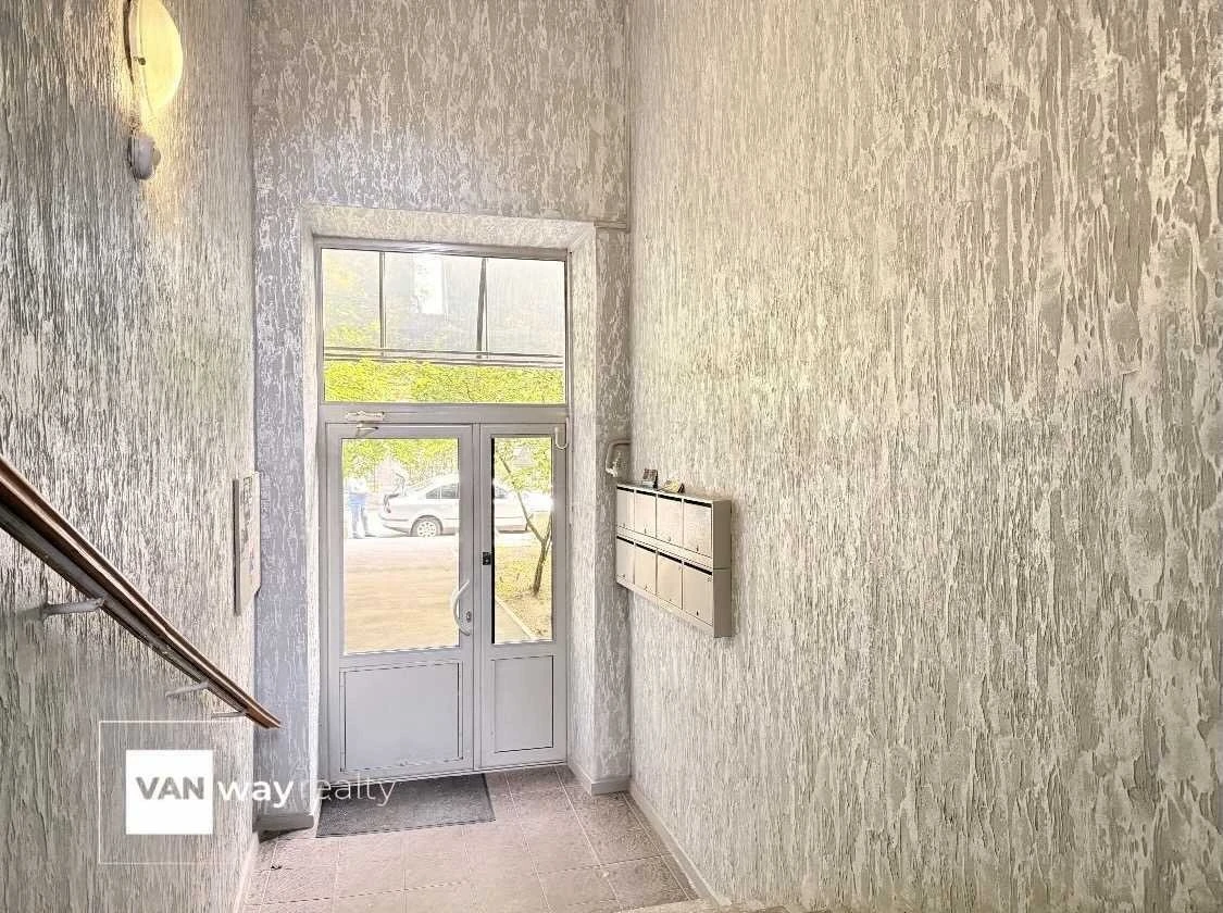 Продаж 3-кімнатної квартири 78.12 м², Академіка Богомольця в