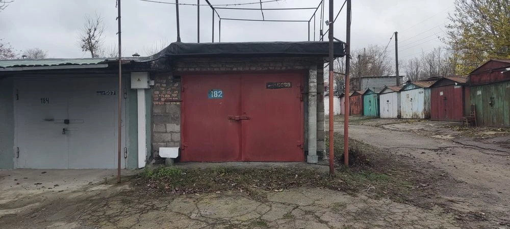 Продам капитальный гараж